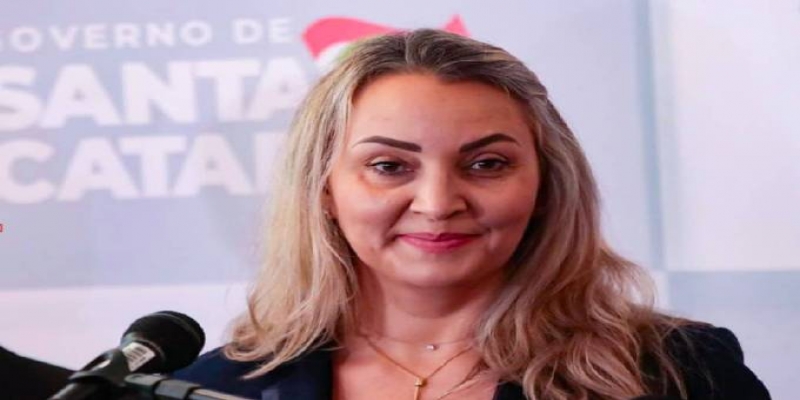 Daniela Reinehr assume o governo de Santa Catarina