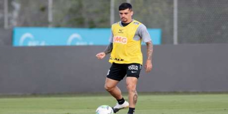 Fagner não foi a campo nesta segunda feira (Foto: Rodrigo Coca/Divulgação Corinthians)