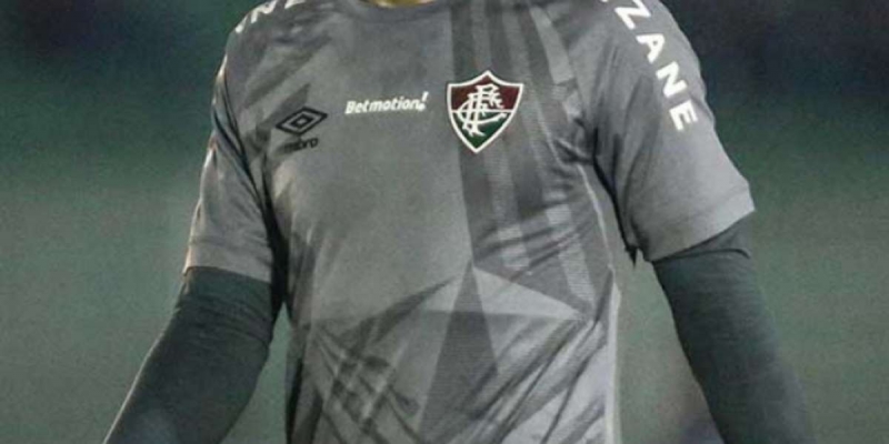 Marcos Felipe lamenta empate do Fluminense e fala sobre correções na defesa: 'Evitar tantos contra ataques'