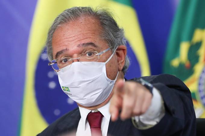 A fúria de Paulo Guedes no gabinete de Jair Bolsonaro