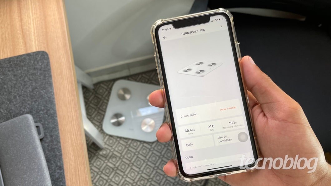 Balança inteligente Huawei Scale 3 (Imagem: Darlan Helder/Tecnoblog)