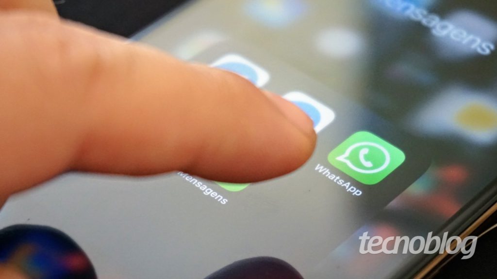 Disparo de fake news no WhatsApp poderá render 5 anos de prisão