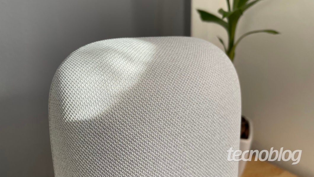 Google Nest Audio (Imagem: Darlan Helder/Tecnoblog)