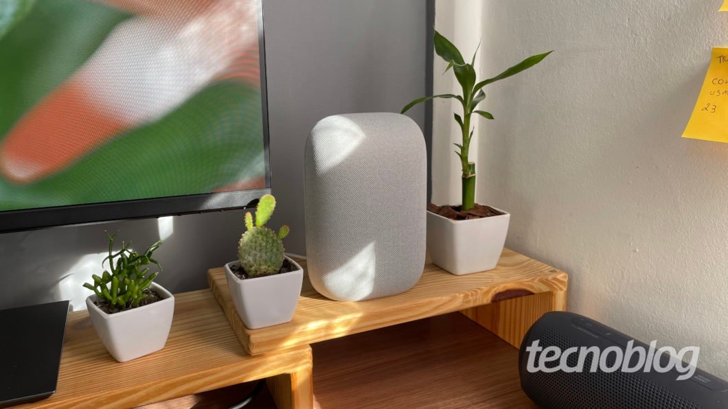 Google Nest Audio (Imagem: Darlan Helder/Tecnoblog)