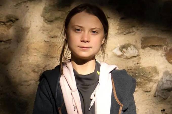 Greta Thunberg desiste de cúpula do clima por distribuição de vacina