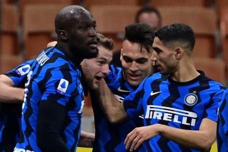 Inter de Milão joga neste sábado (Foto: MIGUEL MEDINA / AFP)