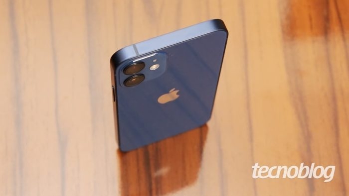 iPhone 12 Mini (imagem: Emerson Alecrim/Tecnoblog)