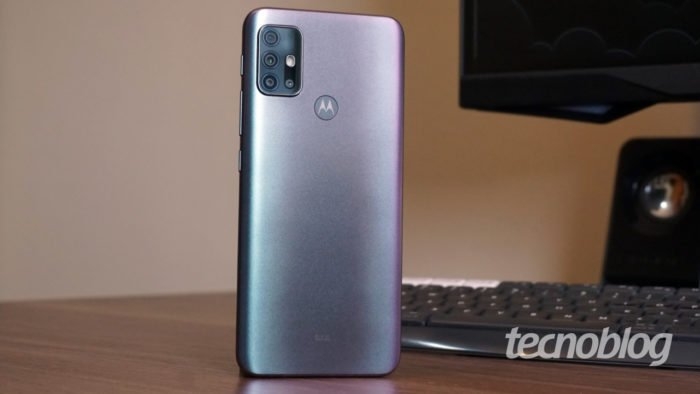 Motorola Moto G30 (Imagem: André Fogaça/Tecnoblog)