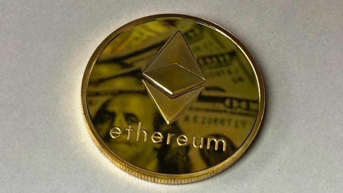 Ether (ETH) bate novo recorde de preço e supera US$ 4 mil (Imagem: David McBee/Pexels)