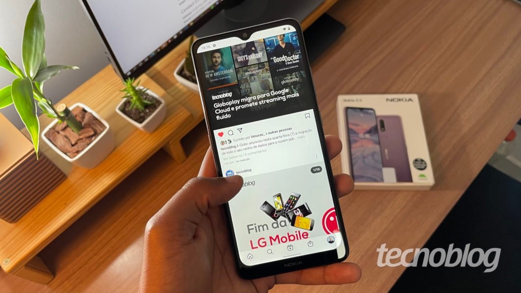Nokia 2.4 (Imagem: Darlan Helder/Tecnoblog)