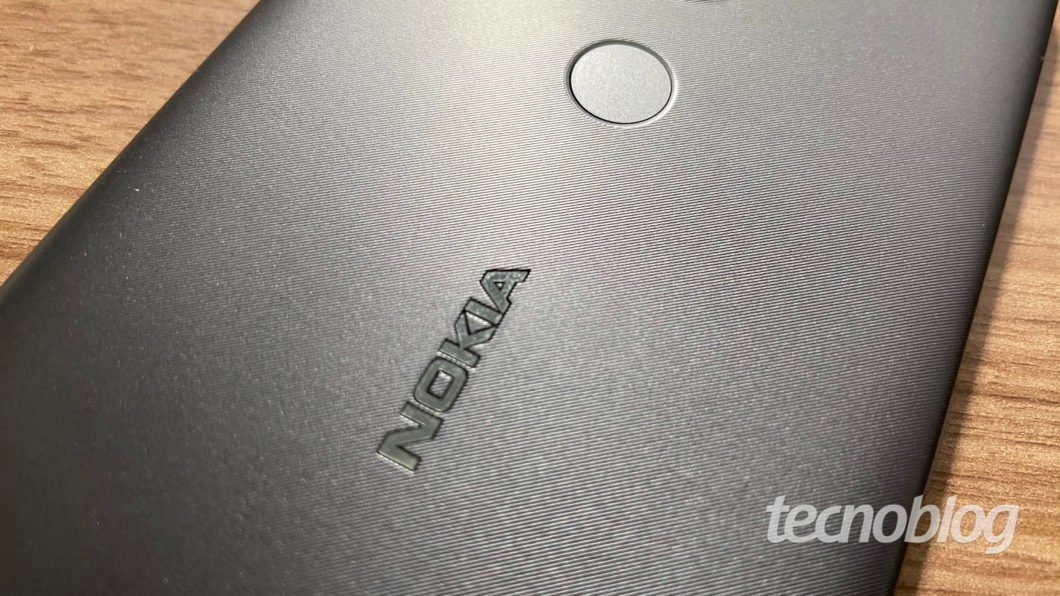 Nokia 2.4 (Imagem: Darlan Helder/Tecnoblog)