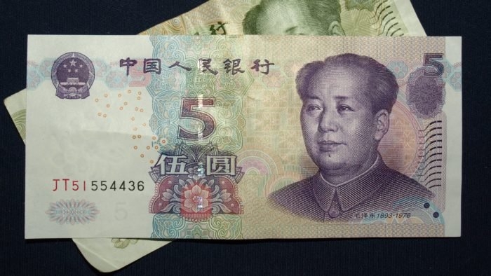 Yuan digital passa por mais testes e governo chinês avança em seu desenvolvimento (Imagem: Adrian Korte/Flickr)