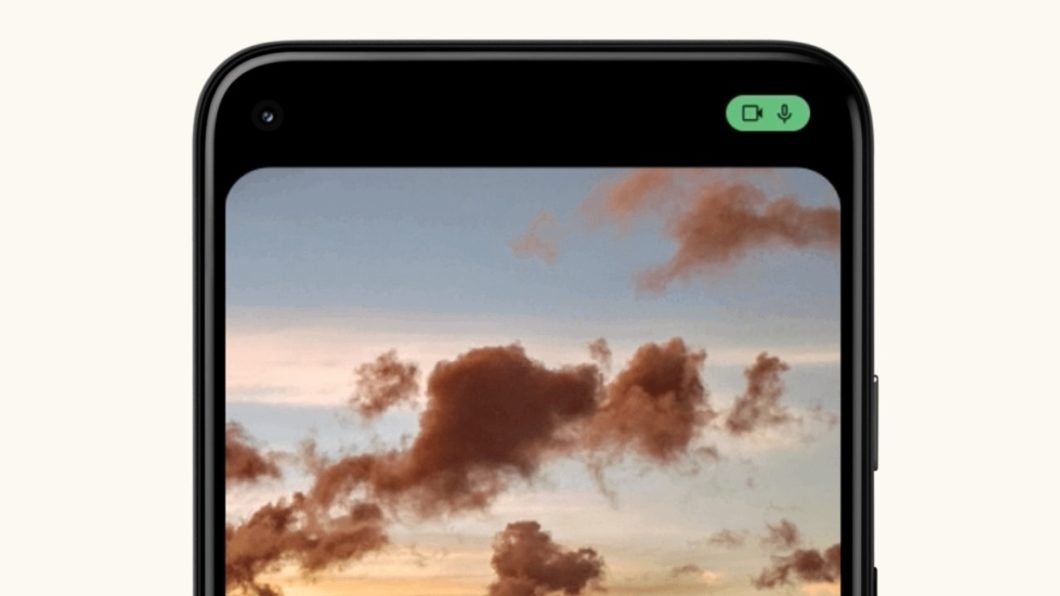 Android 12 avisa se microfone ou câmera estão sendo usados (Imagem: Divulgação / Google)