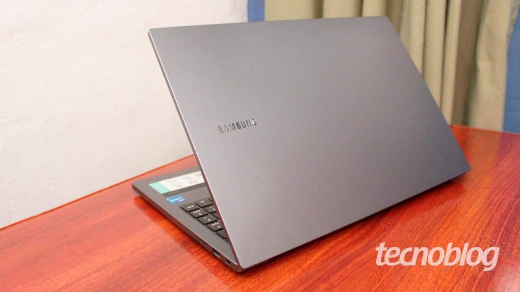 Notebook Samsung Book (imagem: Emerson Alecrim/Tecnoblog)