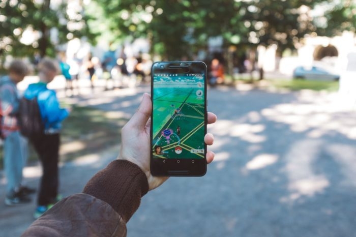 Pokémon Go marcou a primeira experiência com AR para muitas pessoas (Imagem: David Grandmougin/Unsplash)