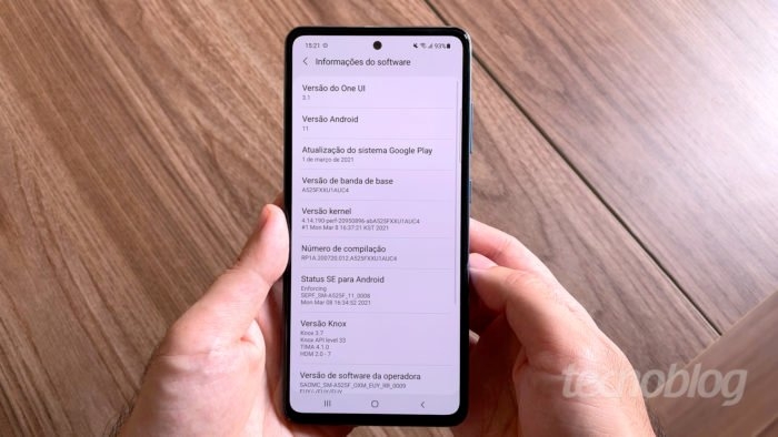 Samsung Galaxy A52 (Imagem: Paulo Higa/Tecnoblog)