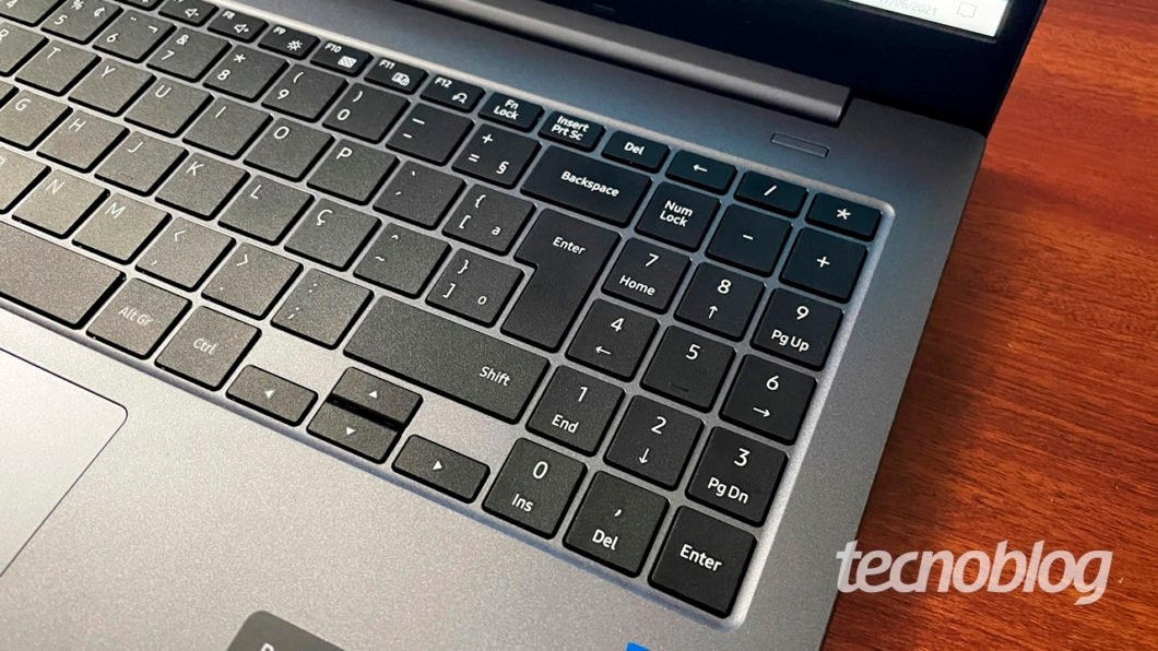 Teclado numérico do Samsung Book (imagem: Emerson Alecrim/Tecnoblog)