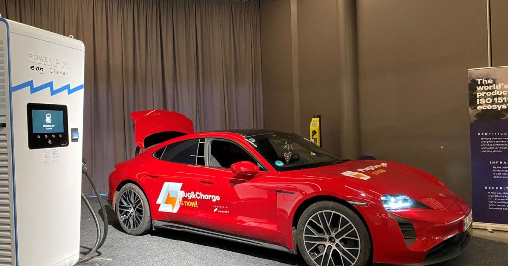 Porsche AG estabelece meta mais ambiciosa para veículos elétricos